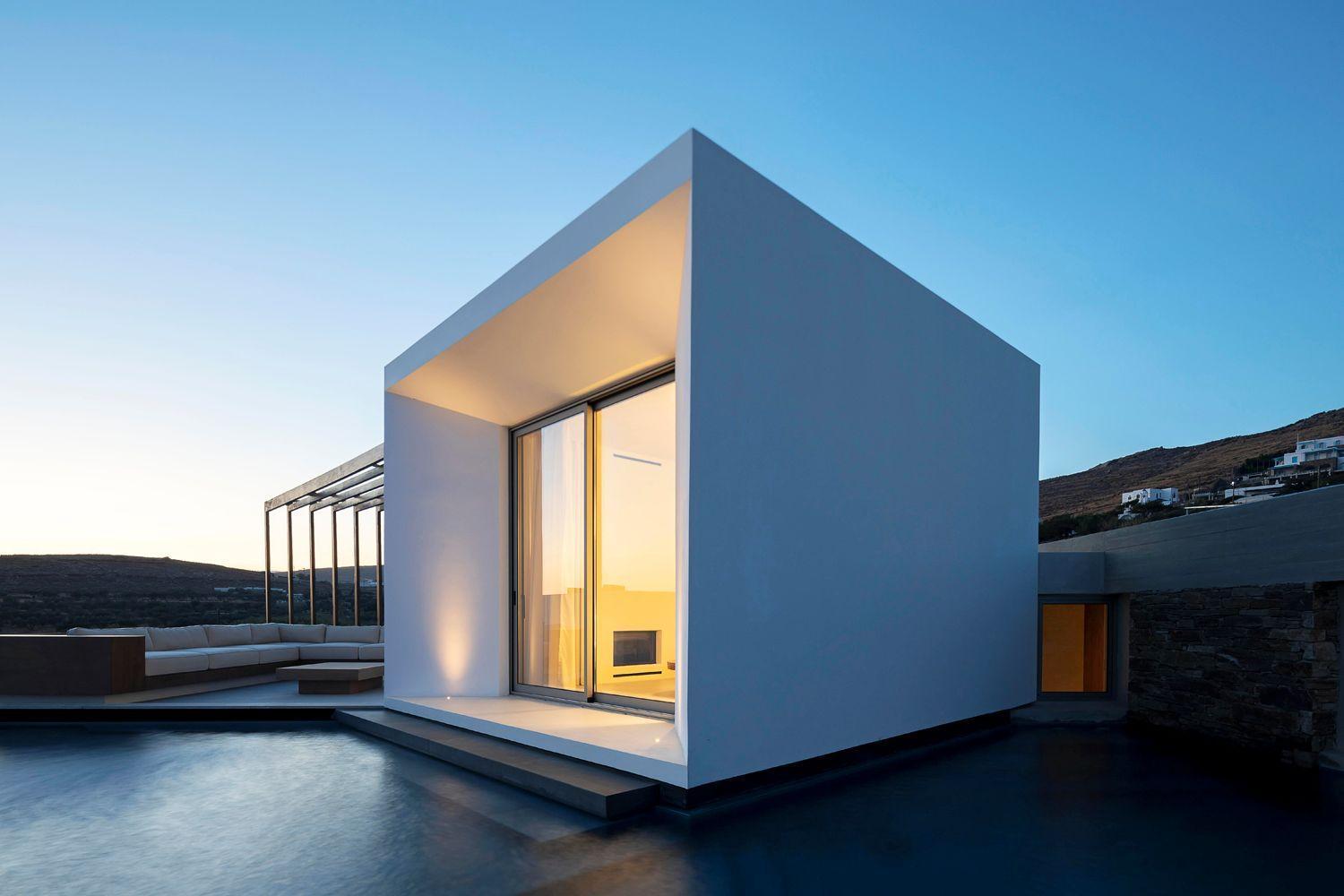 Pnoes Villa *